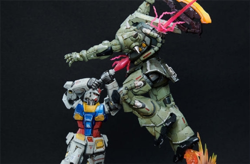 Bandai - DX Series RX-78-2 Gundam vs MS-06S Zaku II - Mobile