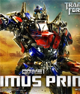 Transformers-8th-Anniversary-Optimus-Prime