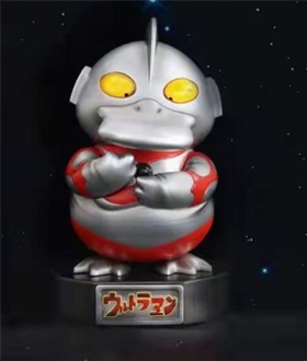 Psyduck cos Ultraman - Pokemon