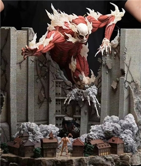 Colossal Titan - Attack On Titan