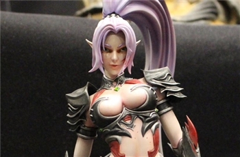 พาชมฟิกเกอร์เรซิ่นจากบูธ R-one Studio / Smoked smell / Sweet Money Room